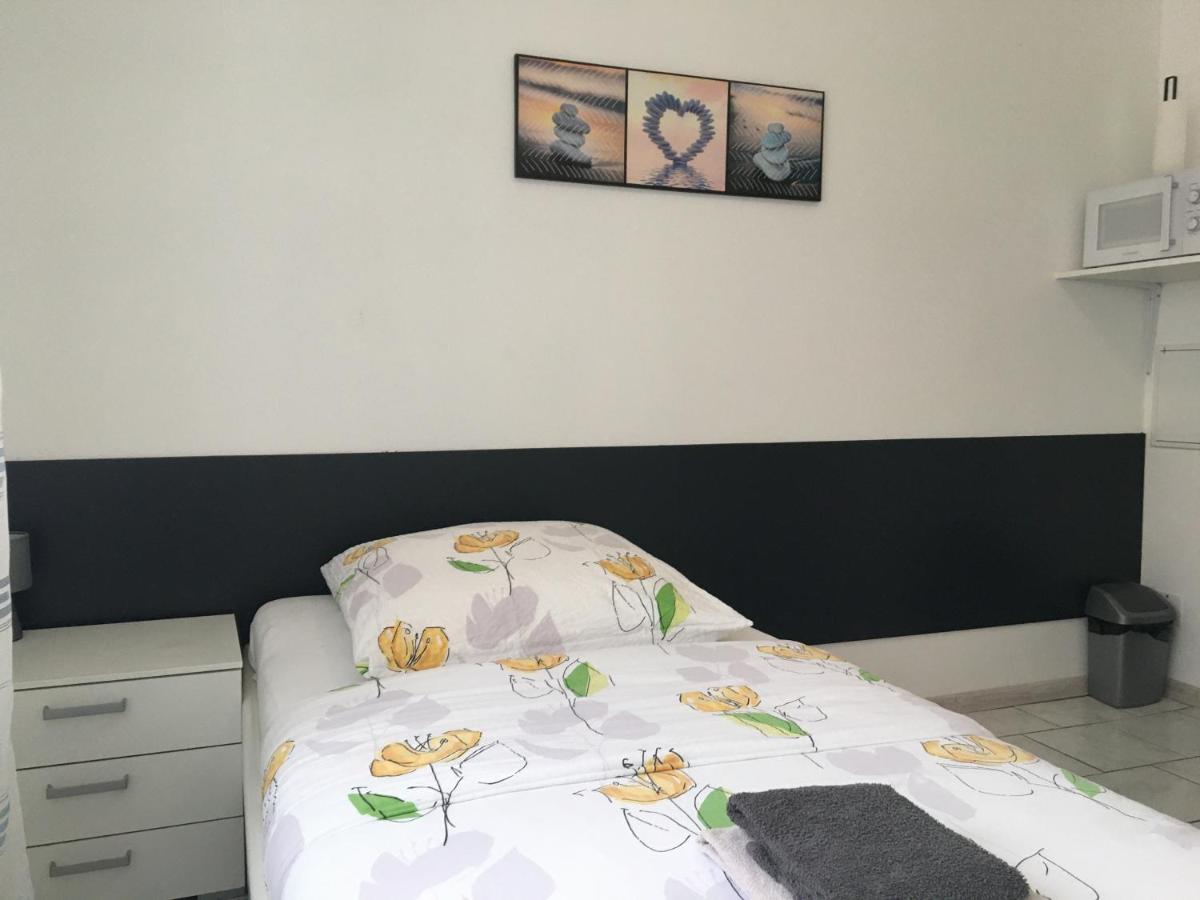 Studios Lora Rm 860 Saint-Louis  Eksteriør billede